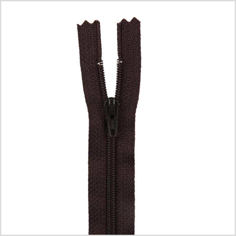 Regular Zipper 9″ by YKK – 917 Dark Chocolate