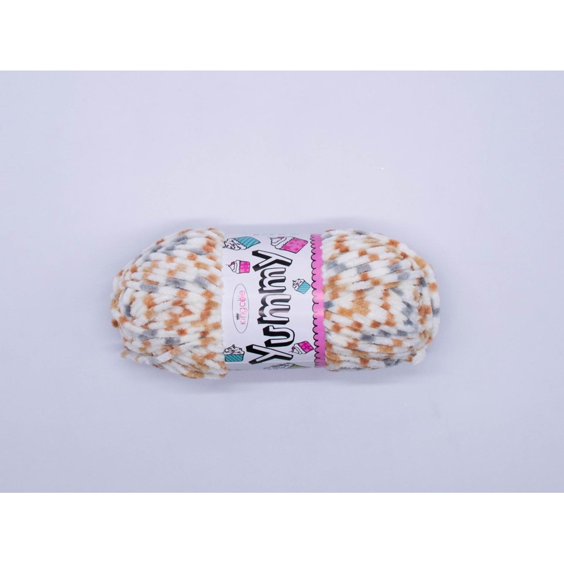 100g Yummy Chunky Wool 5015214985765