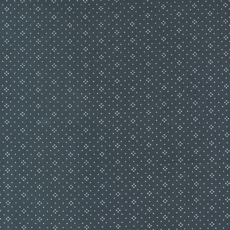 Eyelet / Charcoal