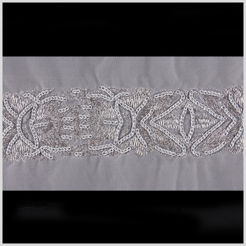 White Metal Chain Bead Trim