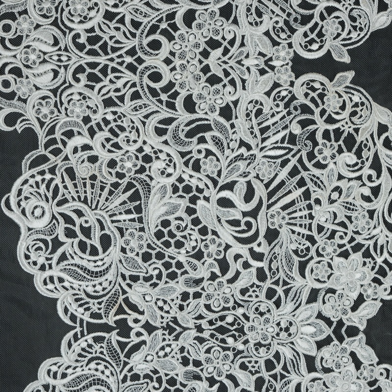Embroidered Lace – Off-White Floral