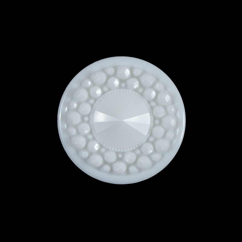 White 3-Dimensional Dotted Shank-Back Button – 36L/23mm