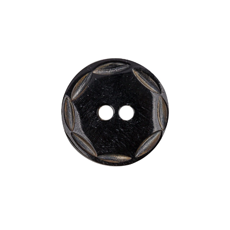 Black Horn Button – 32L/20mm