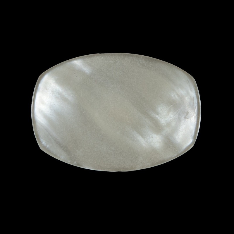 Ivory Iridescent Plastic Button – 44L/28mm