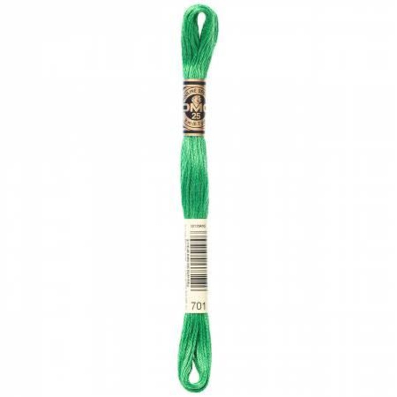 DMC 701 – Light Christmas Green