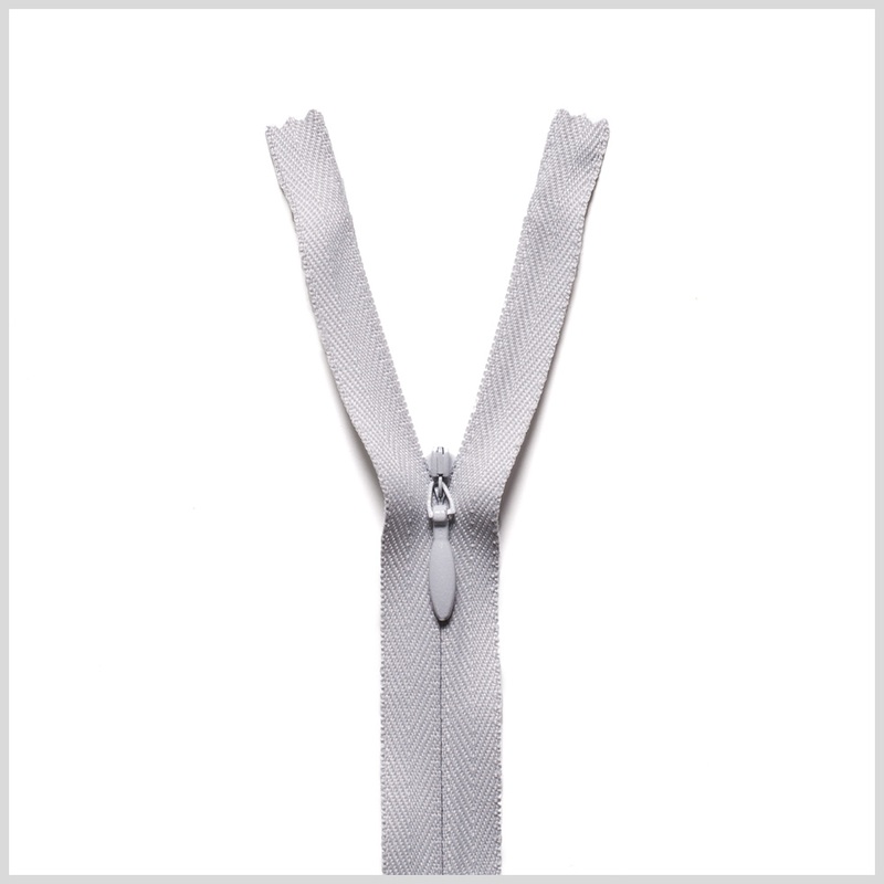 Invisible Zipper 24″ by YKK – 154 Pale Gray 2