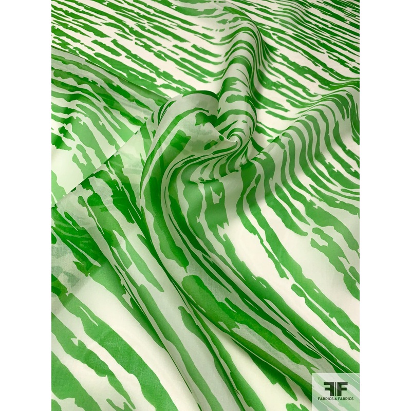 Italian Diagonal Brushstroke Striped Printed Silk Organza – Kelly Green / Off-White Fabric by the Yard