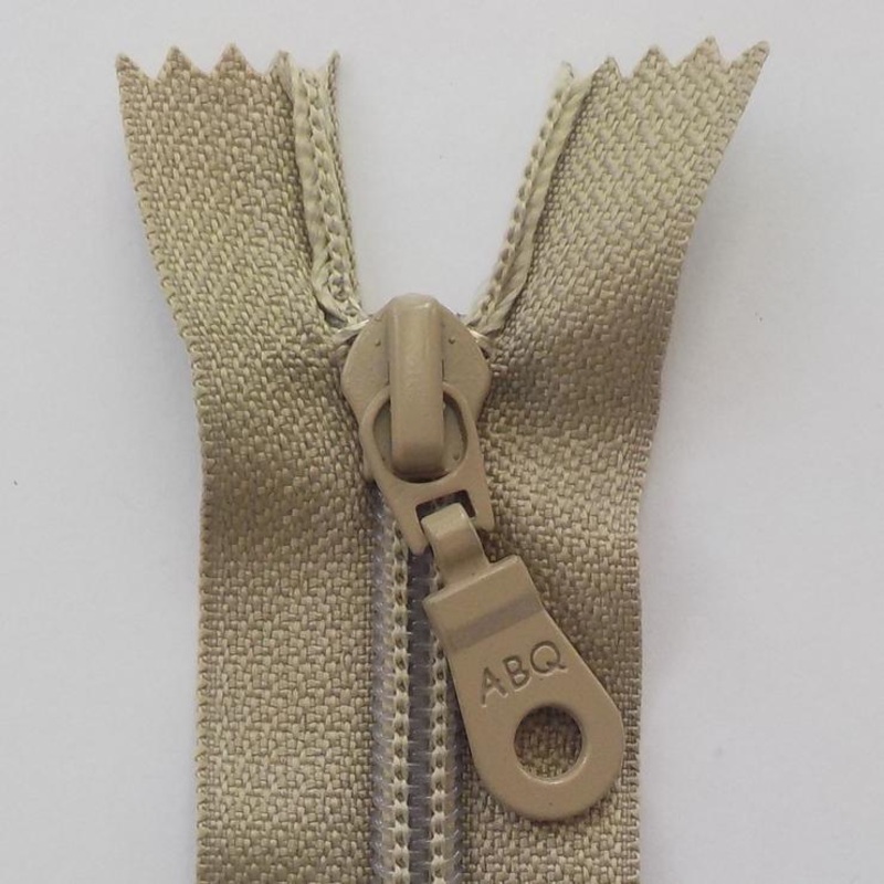 22″ Simply Taupe – Purse Zipper – ABQ