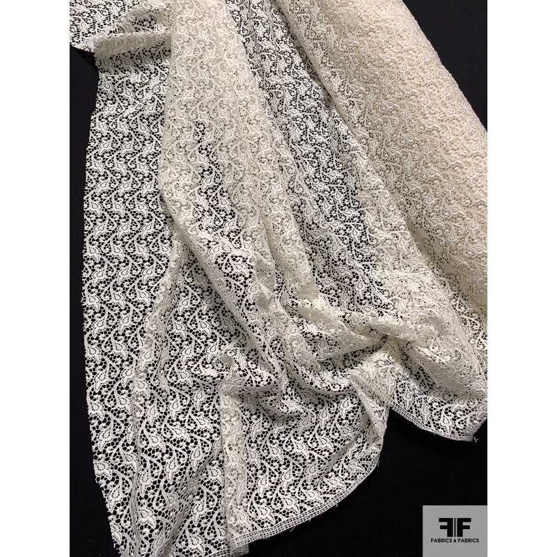Swiss Paisley Guipure Lace – Light Ivory Fabric by the Yard