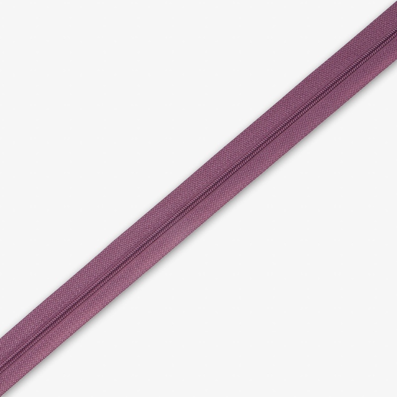 Zip Chain Type 3 Grape C174 Per Meter