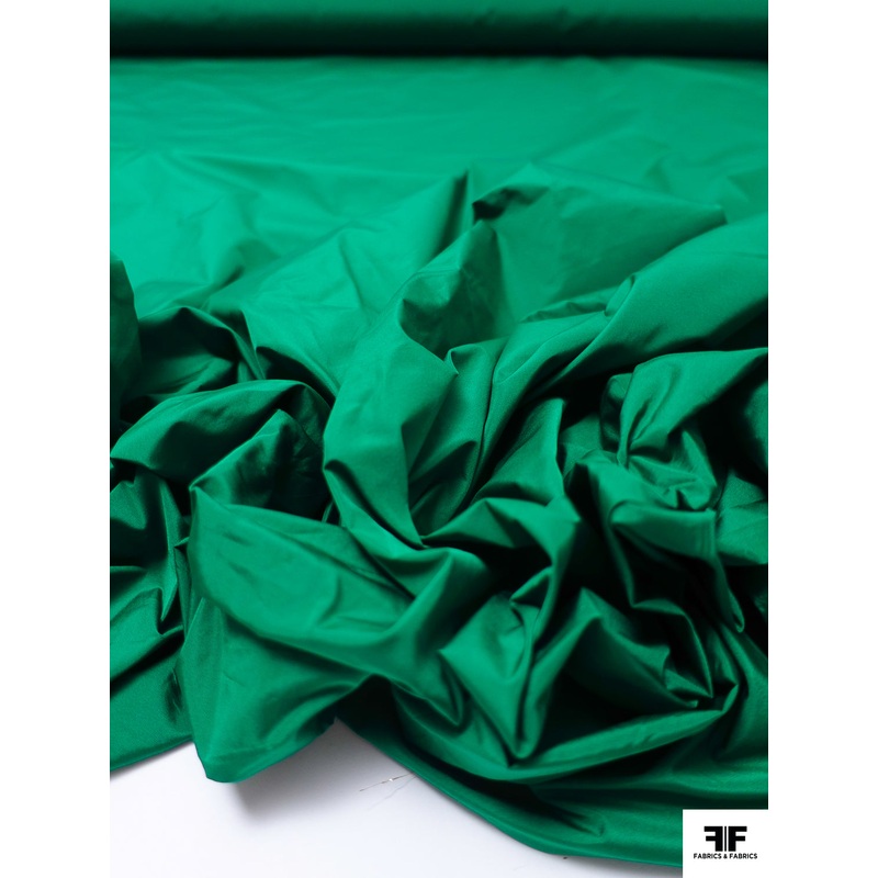 Made in Spain Solid Polyester Taffeta – Emerald Green Fabric by the Yard