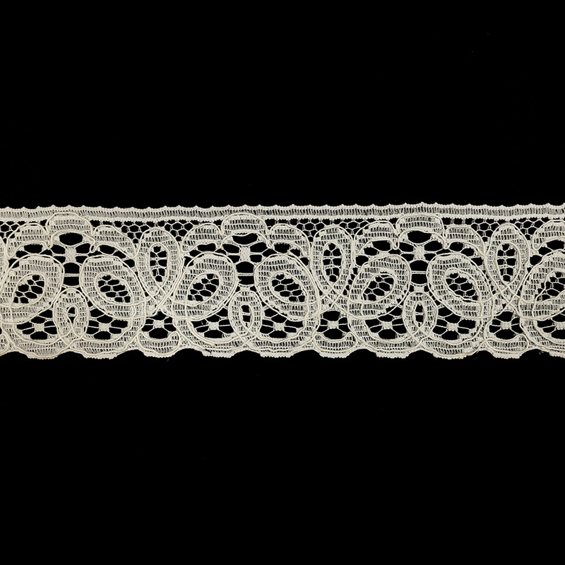 White Leaf-Like Loops Corded Lace Trim – 3.25″