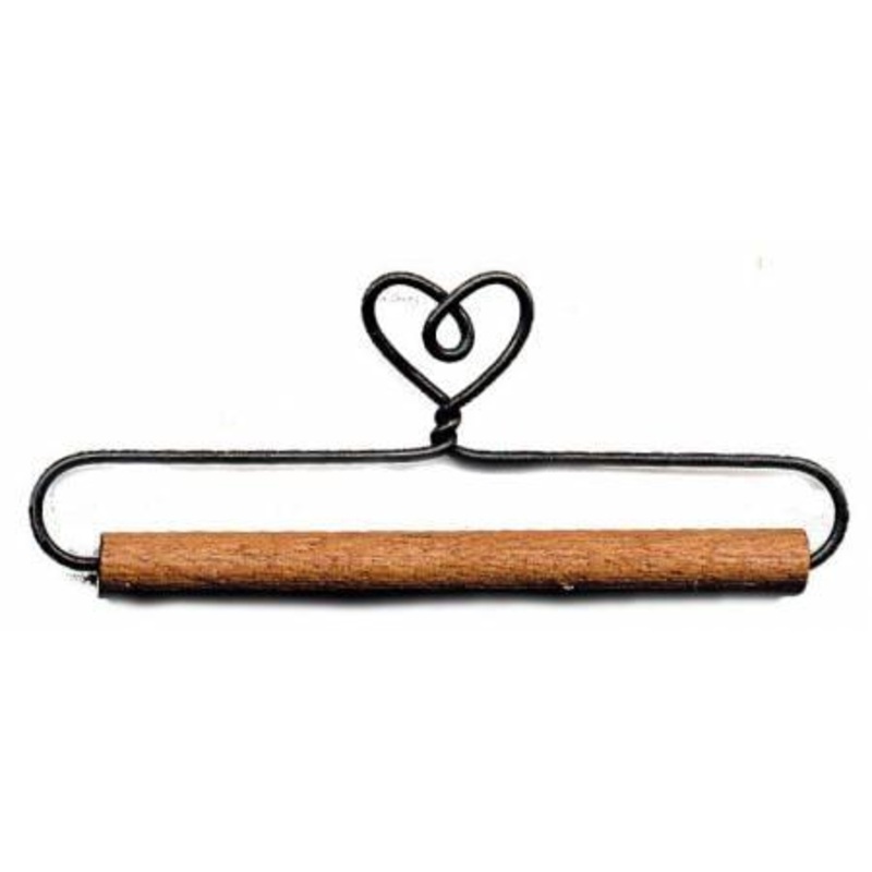 6″ Heart With Stained Dowel Holder – By Ackfeld