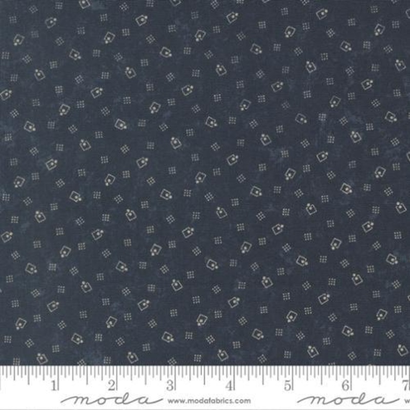 Bluebirds Nest – 59804-14 Dark Blue Square Up