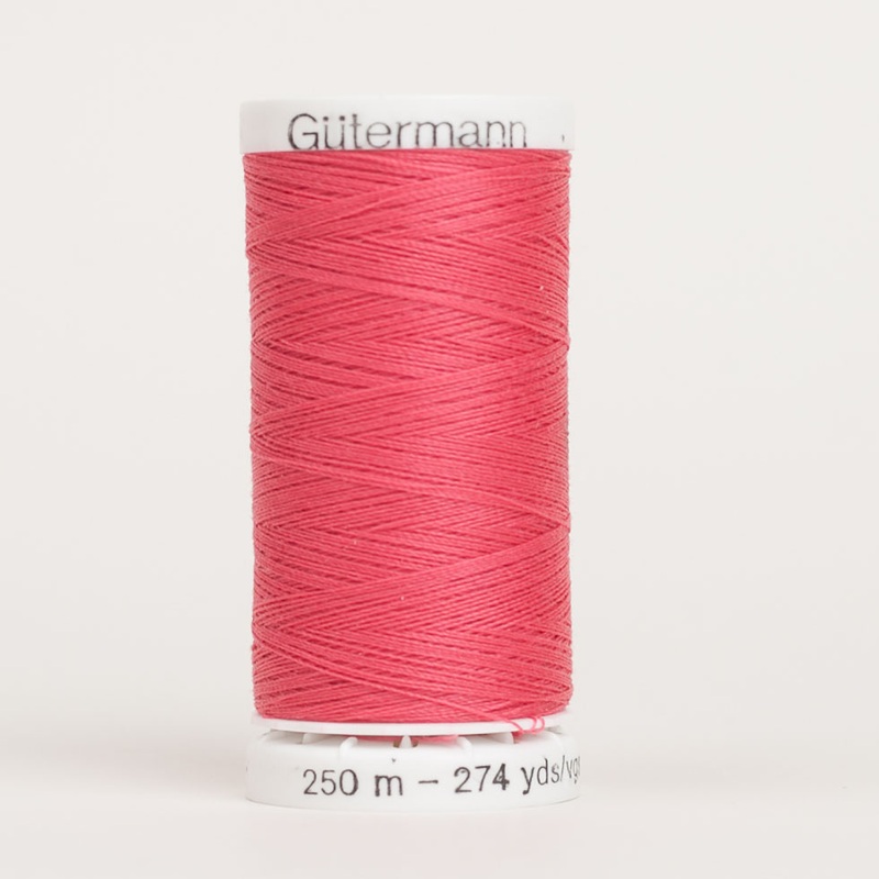 Gutermann Sew All Thread 250m – 330 Bubblegum