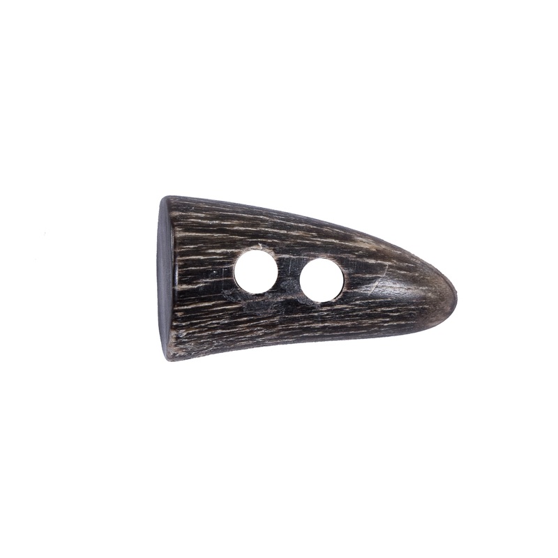 Brown Horn Toggle – 0.75″ x 1″